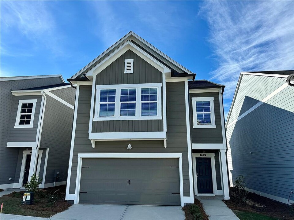 123 Mill Pond Ln in Calhoun, GA - Foto de edificio