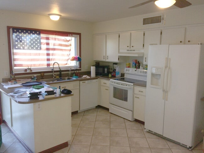 3624 W Tulsa St, Unit First bedroom in Chandler, AZ - Building Photo - Building Photo
