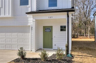 109 Essence Dr in Hephzibah, GA - Building Photo - Building Photo