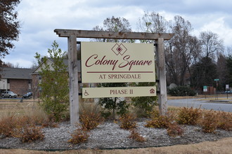 Colony Square Apartments in Springdale, AR - Building Photo - Building Photo