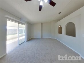 7121 High Bluff Rd, Unit 8150-04 in Jacksonville, FL - Building Photo - Building Photo