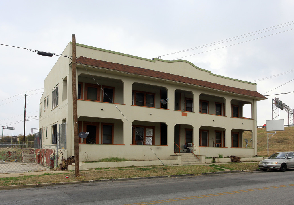 The Studios in San Antonio, TX - Building Photo