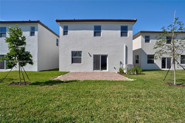 2671 SE 24th Dr in Homestead, FL - Building Photo - Building Photo
