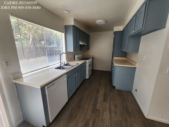 13569 Daisy Ln in Chino, CA - Building Photo - Building Photo