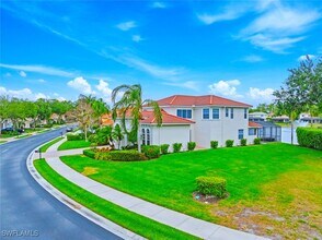 12730 Aviano Dr in Naples, FL - Building Photo - Building Photo