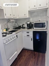 48 W 55th St in New York, NY - Building Photo - Building Photo