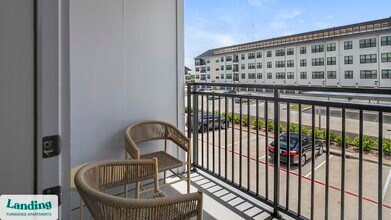 91 Jensen Dr, Unit 3357 in Houston, TX - Foto de edificio - Building Photo