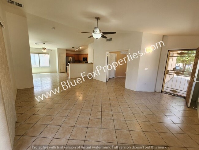 7135 S Oakbank Dr in Tucson, AZ - Building Photo - Building Photo