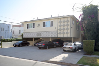 1016 S Holt Ave in Los Angeles, CA - Building Photo - Building Photo