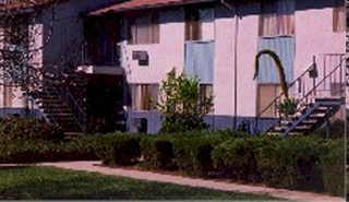 Escondido Gardens Apartments in Escondido, CA - Building Photo - Building Photo