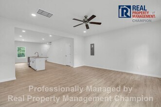 460 Maides Ave in Wilmington, NC - Building Photo - Building Photo