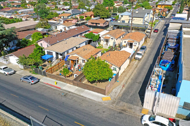 8738 Graham Ave in Los Angeles, CA - Building Photo - Building Photo