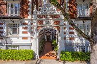 Tudor Arms Apartments in Portland, OR - Building Photo - Building Photo