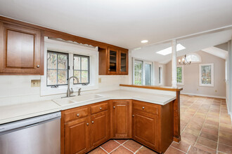 158 Wolfpit Rd in Wilton, CT - Building Photo - Building Photo
