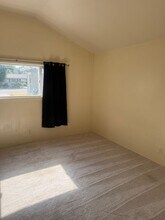 910 King St in Medford, OR - Building Photo - Building Photo