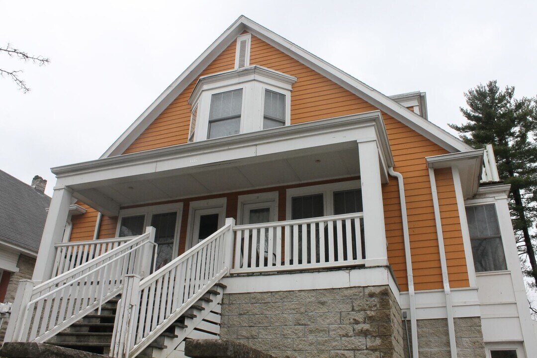 1117 N College Ave in Bloomington, IN - Building Photo