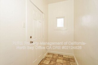 73 Brookwood Ave in Santa Rosa, CA - Building Photo - Building Photo