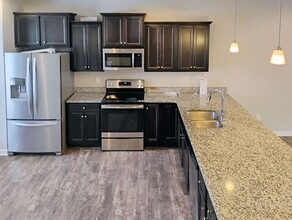 8955 Commons Townes Dr in Raleigh, NC - Building Photo - Building Photo