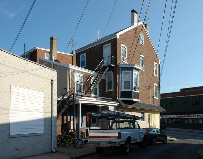 Bldg A in Norristown, PA - Foto de edificio - Building Photo