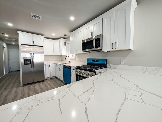 28 Julian St in Providence, RI - Building Photo - Building Photo