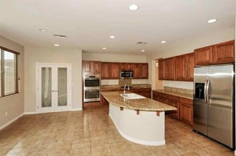 6728 Arrow Hill St in North Las Vegas, NV - Building Photo - Building Photo