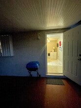 30008 SW 159th Dr, Unit For rent Studio 1200 in Homestead, FL - Foto de edificio - Building Photo