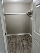 10302 141st St Ct E in Puyallup, WA - Foto de edificio - Building Photo