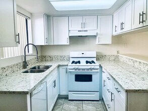 69603 Heather Way in Rancho Mirage, CA - Building Photo - Building Photo