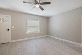 807 S 12th St in Fort Pierce, FL - Building Photo - Building Photo