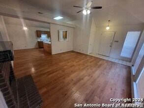 12122 Netherwood Ln in San Antonio, TX - Building Photo - Building Photo