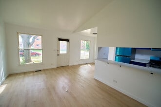 754 Lippert Ln in Glendale Heights, IL - Building Photo - Building Photo