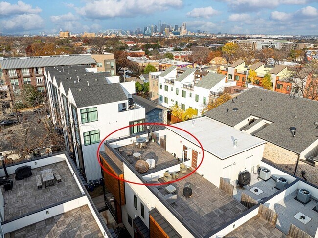 425 W 9th St, Unit 104 in Dallas, TX - Building Photo - Building Photo