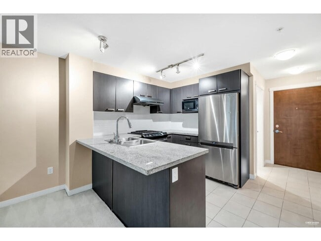 property at 9399-9399 Tomicki Ave