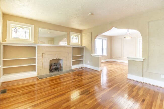 7004 Amherst Ave in University City, MO - Building Photo - Building Photo