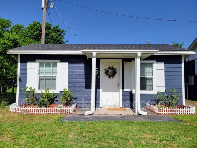 property at 1901 TX-276