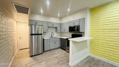 2930 N 30th St in Phoenix, AZ - Building Photo - Building Photo