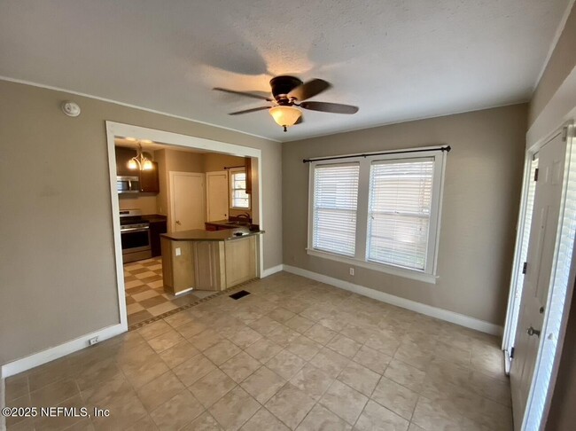 3313 College St in Jacksonville, FL - Building Photo - Building Photo