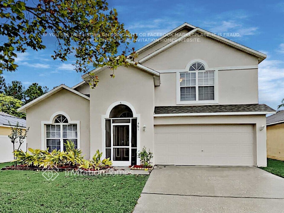 461 Lynn St in Oviedo, FL - Foto de edificio