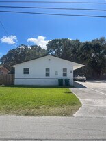1720 NE 146th St in Miami, FL - Building Photo