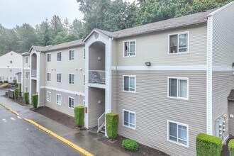 Cedar Ridge Apartments in Auburn, WA - Building Photo - Building Photo