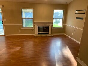 2946 Tarragon Ave in Hanford, CA - Building Photo - Building Photo