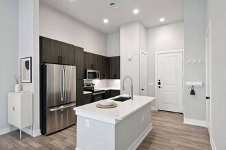 Windsor Burnet in Austin, TX - Foto de edificio - Building Photo