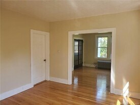 51 Love Ln, Unit 1 in Hartford, CT - Building Photo