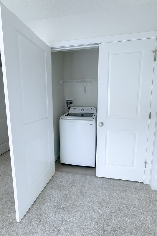 4235 Kinglet Dr NW in Edmonton, AB - Building Photo - Building Photo