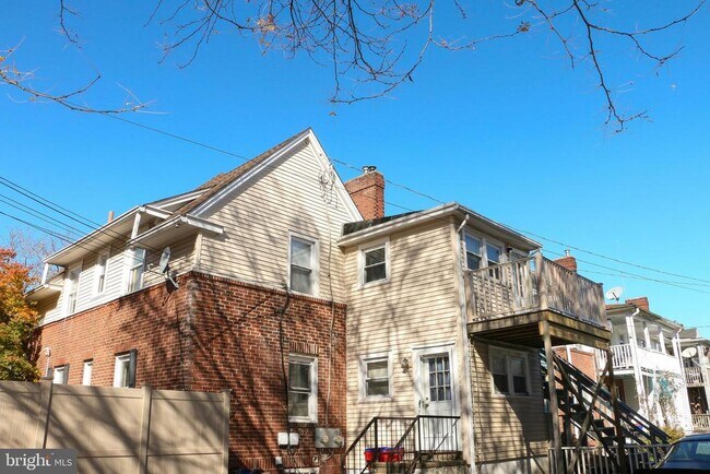 2002 Trenton Ave in Bristol, PA - Building Photo - Building Photo