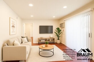 11007 Hartsook St in Los Angeles, CA - Building Photo - Building Photo