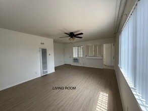1807 Bara Rd, Unit B in Glendale, CA - Foto de edificio - Building Photo
