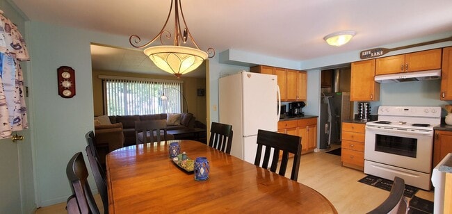 property at 1320 Main St