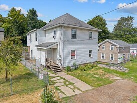 6 N 4th St in Fulton, NY - Building Photo