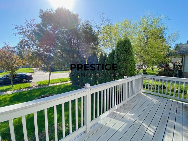 422 N Dwiggins St in Griffith, IN - Building Photo - Building Photo